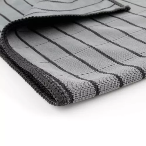 ChemicalWorkz Carbon Fiber Glass Towel – lavetă pentru geamuri 40×40 cm