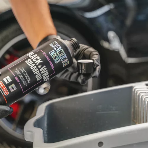 MA-FRA Black & Wrap Shampoo – șampon auto pentru mașini negre 500 ml