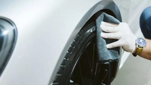 Distribuire uniformă a gelului pe anvelopă