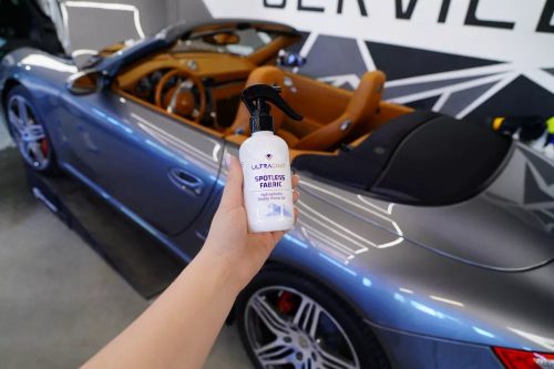 Prezentare produs UltraCoat Spotless Fabric în utilizare