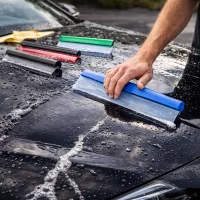Raclete de apă auto