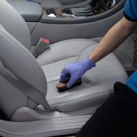 Îngrijire piele auto