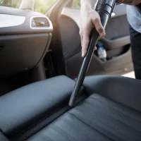 Ustensile de curățare auto